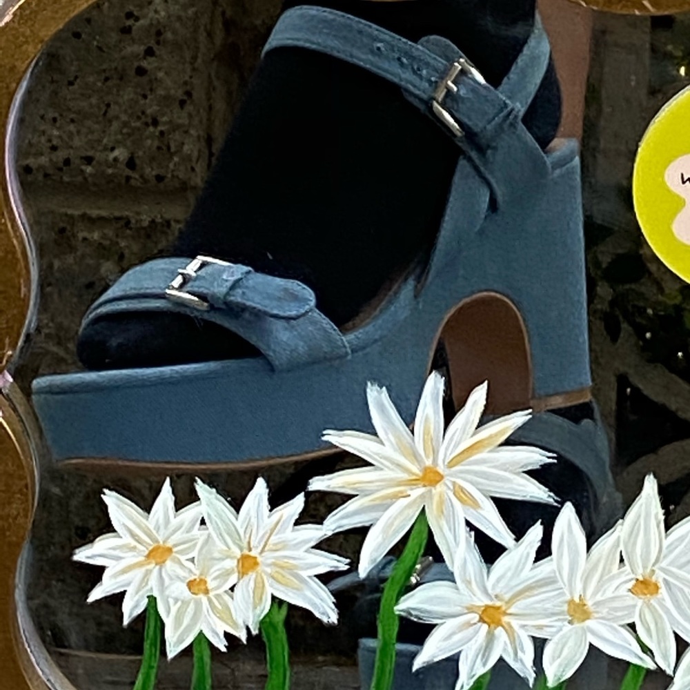 Adorable Denim platform heels from Dollskill! 🌼💙